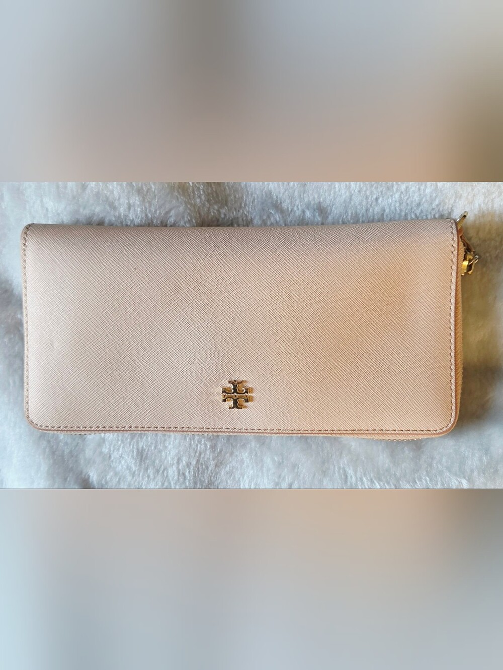 Tory Burch Pale Pink Saffiano Zip Wallet with Gold Logo